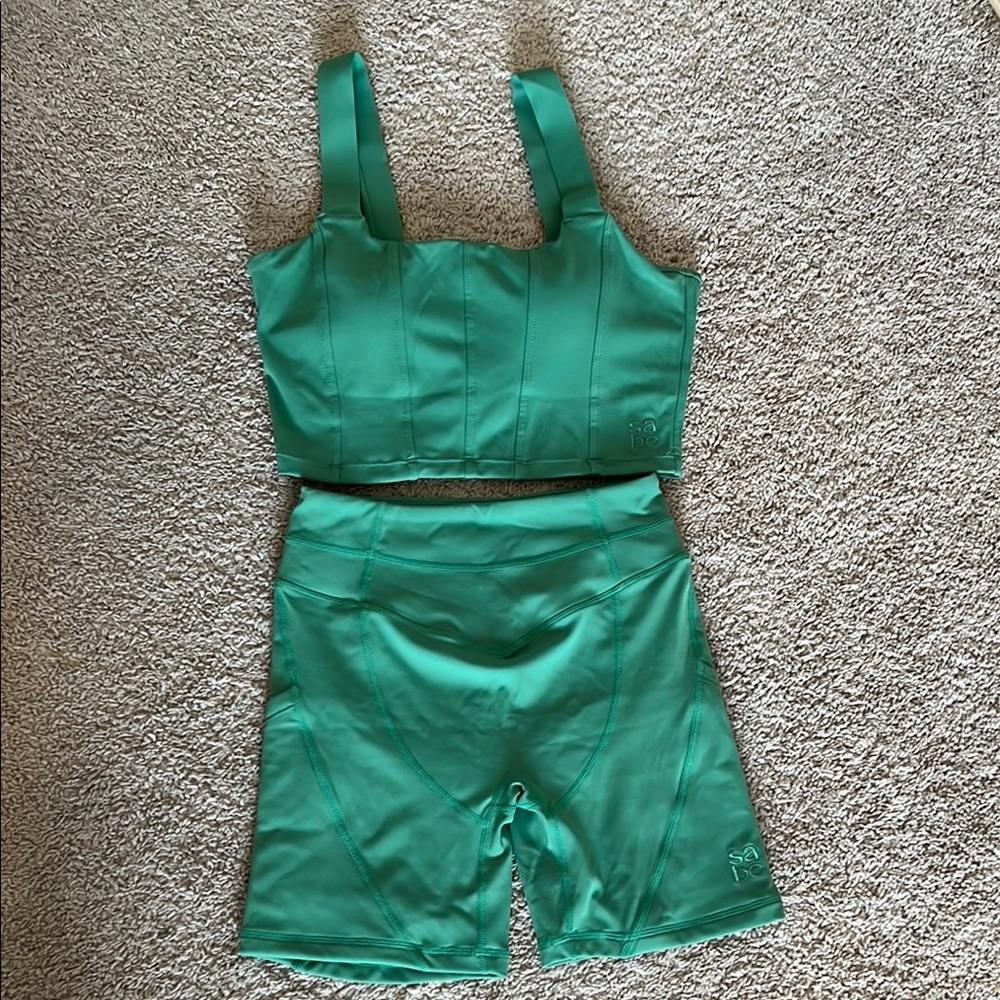 Green Athletic Crop Top and Shorts Set